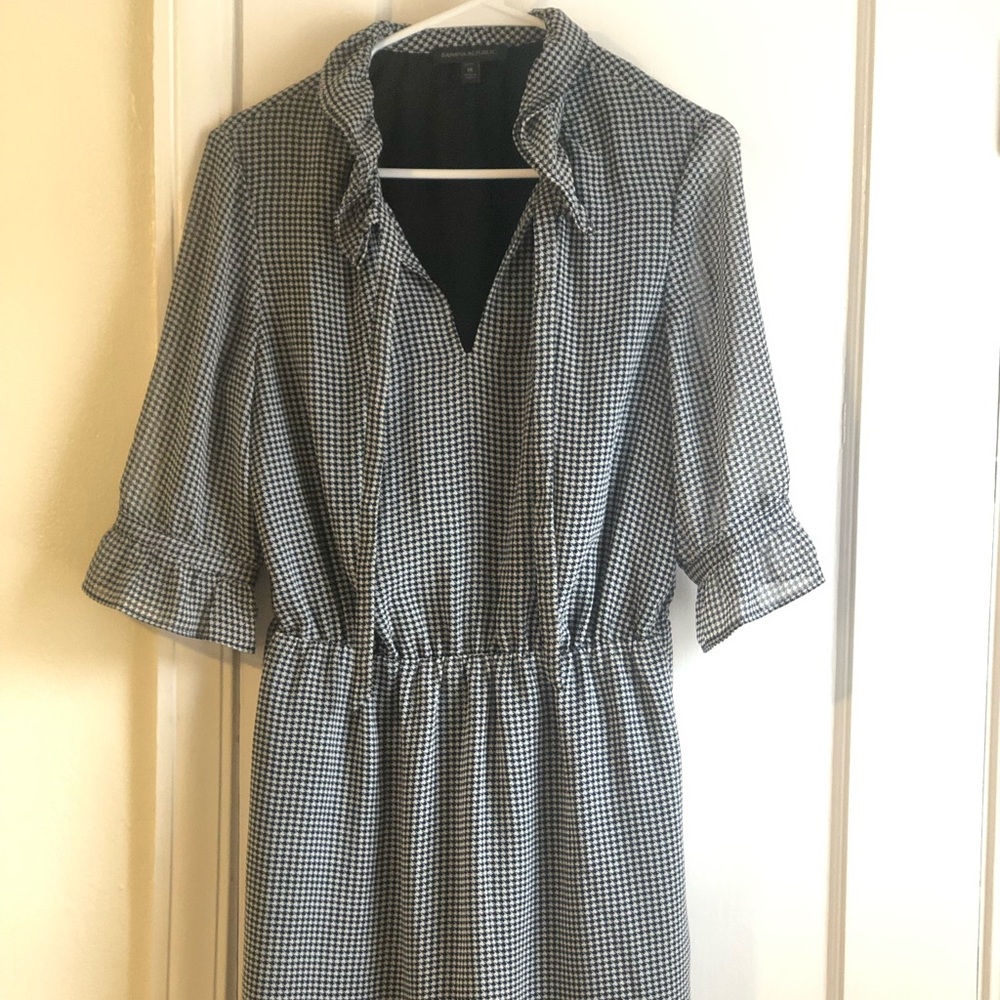 Banana Republic houndstooth ruffle dress